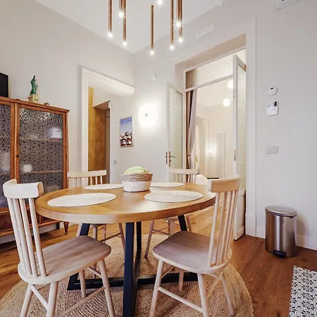 Apartamento Guesthost - Casa Teresa Charming Flat *