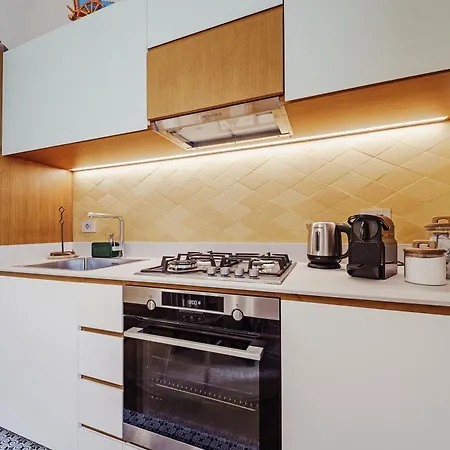Guesthost - Casa Teresa Charming Flat * Palermo